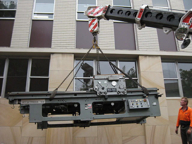 Moving the Big Fag from Alexandria to Woolloomooloo, 2010.